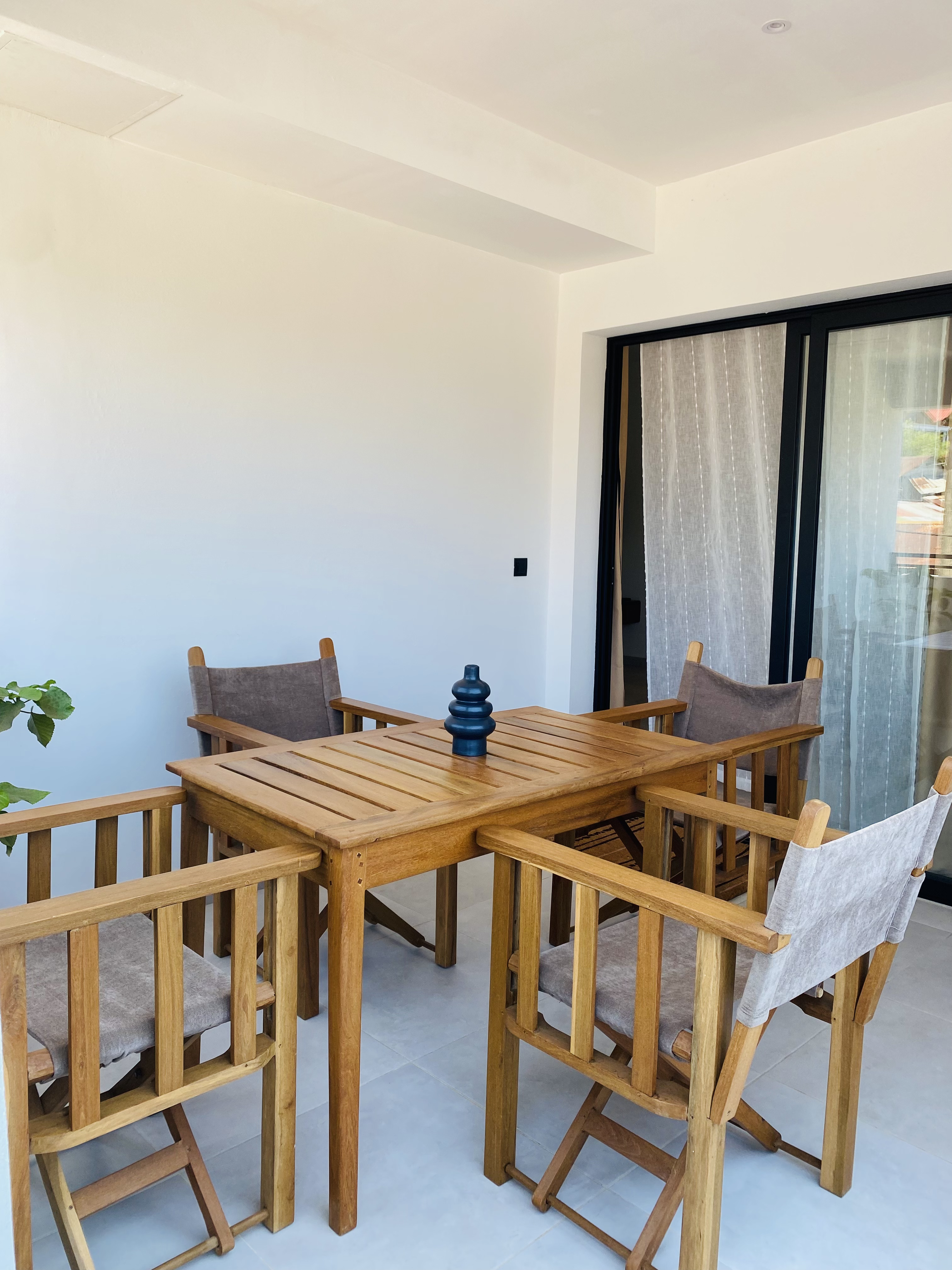 Appartement M4 — Mareva Hell-Ville Nosy Be